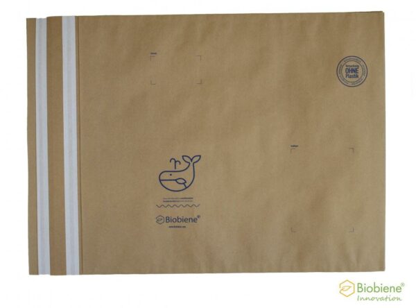Rückansicht E-Commerce Papierfaltentasche für umweltfreundlichen Versand. Für Retouren Versand geeignet. Mit Selbstklebeverschluss.